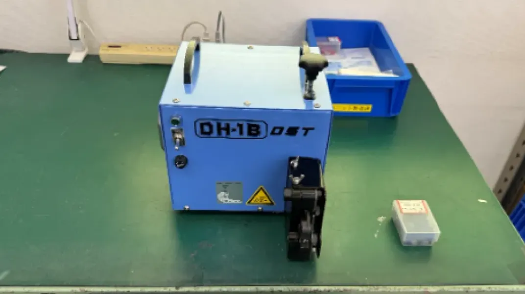 電動式クランパー